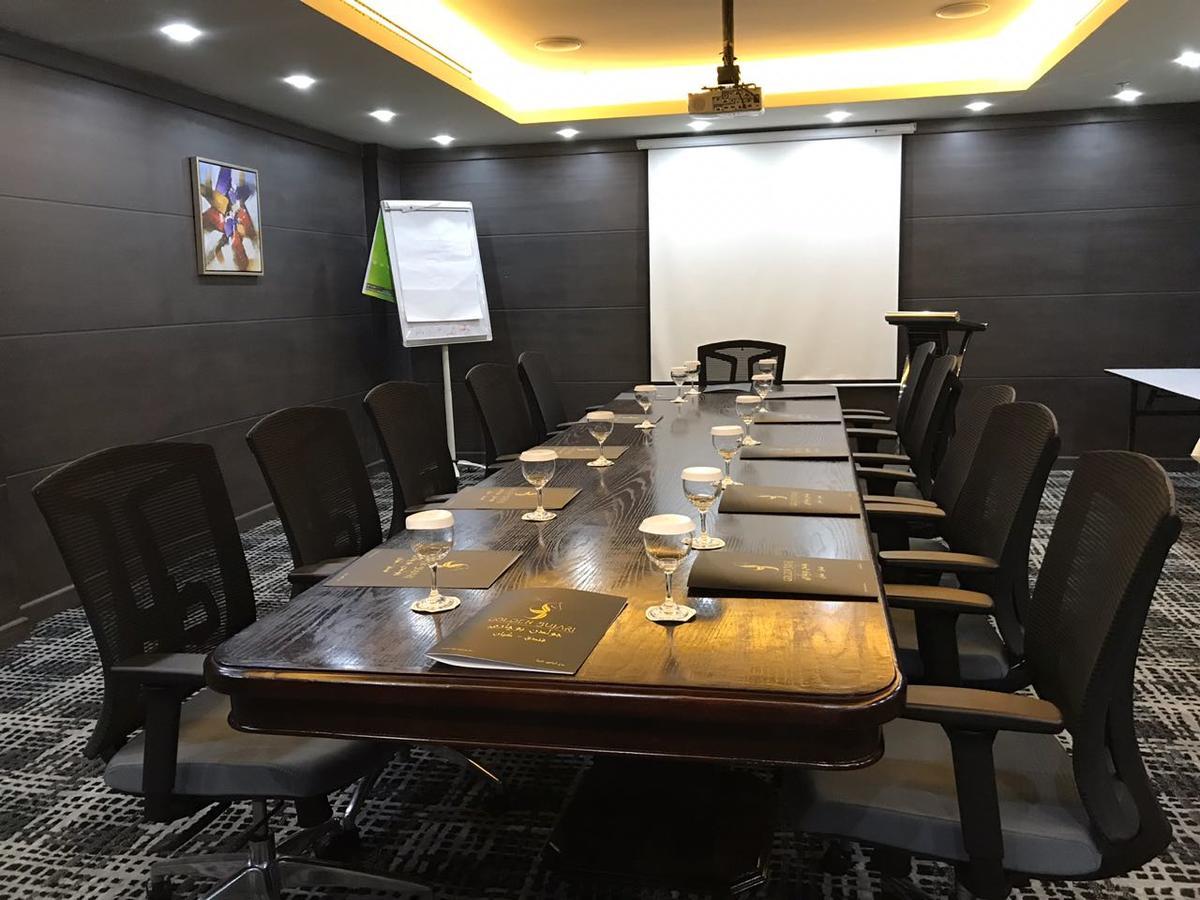 布贾里-达哈兰金色酒店 阿可贺巴 外观 照片